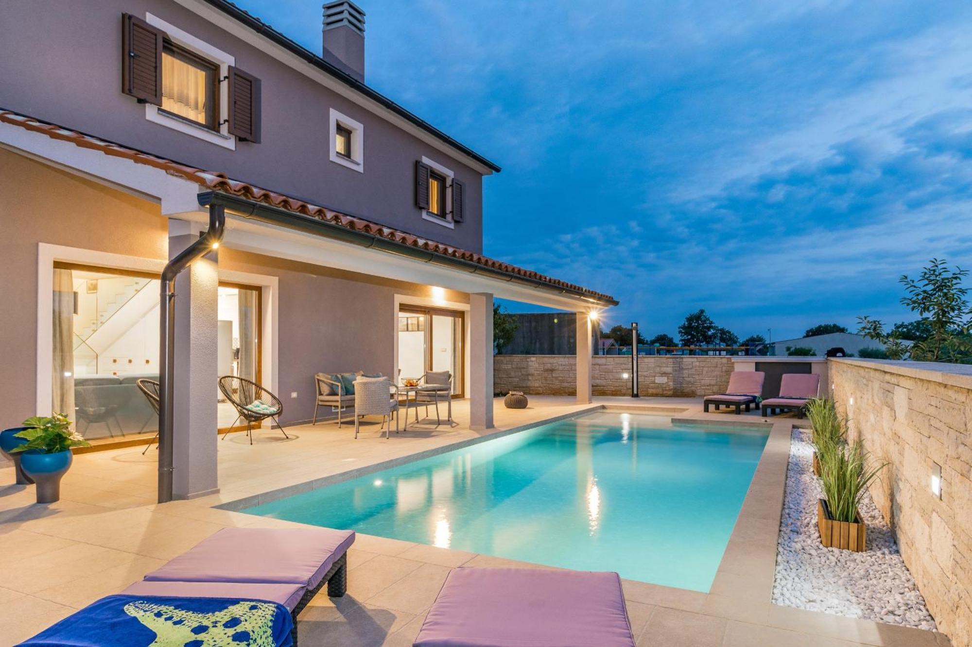 Villa Roma Near Pula For 6 People With Private Pool Jadreski Exterior photo